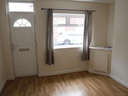 2 bedroom terraced house to rent - Photo 2