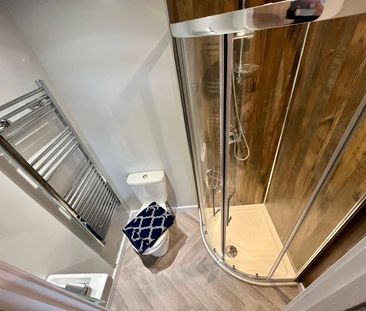 St. Catherines Grove Room 4 - Photo 6