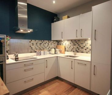 2 bedroom property to rent - Photo 4