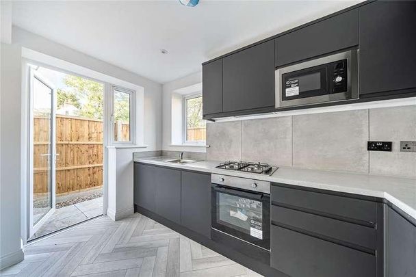 Portland Road, London, SE25 - Photo 1