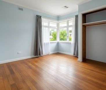 Spacious Family Home in Prime Caringbah South Location - Photo 2