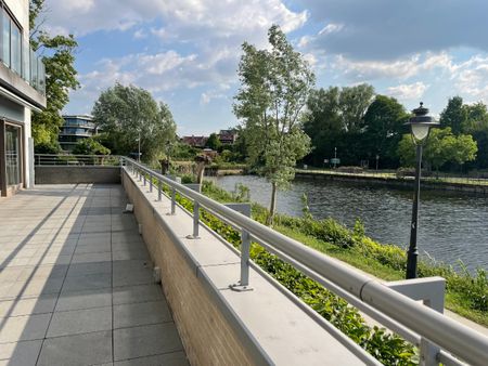 LUXE APPARTEMENT + zeer riant zongericht terras, dubbele garage & (wijn)kelder - Photo 4