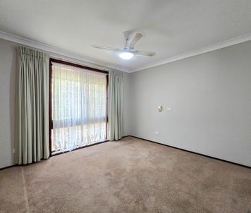 Spacious Family Home with Versatile Living in Prime Narellan Location - Photo 6