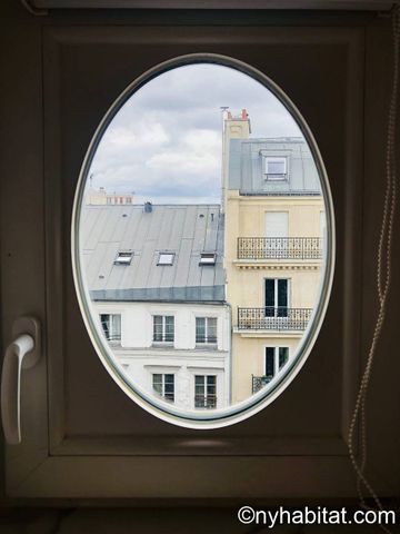 Logement à Paris, Location meublée - Photo 3