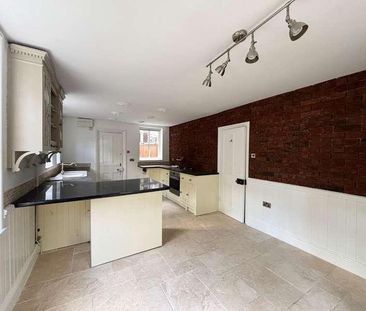 Hedingham Road, Halstead, CO9 - Photo 6