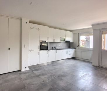 Appartement de 2.5 pièces au rez-de-chaussée - Foto 1