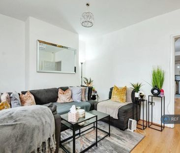 2 bedroom end of terrace house to rent - Photo 2