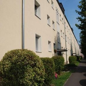 Gemütliche 3-Zimmer-Wohnung im Erdgeschoss – Linz/Bindermichl – Hervorragende Infrastruktur und viele Freizeitmöglichkeiten! Ab November beziehbar! - Photo 2