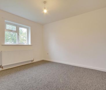 2 bedroom maisonette to rent - Photo 5