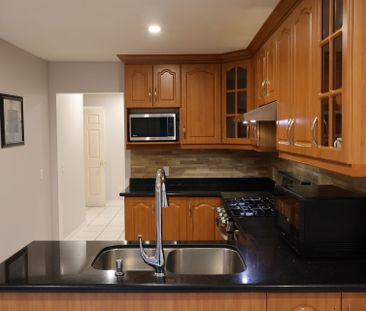 For Lease - 12 Wessenger Drive, Barrie, Ontario - Photo 5