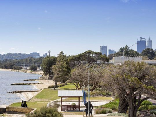 Riverside Lifestyle - Photo 1