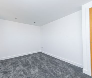 CROFT HOUSE MORLEY LEEDS - Photo 4