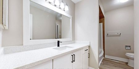 For Lease - 133 Manitou Crescent, Brampton, Ontario - Photo 2