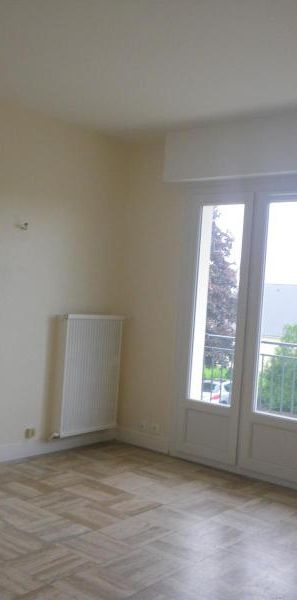 Location Appartement 1 pièce 26m² CHAMBRAY LES TOURS 37170 - Photo 1