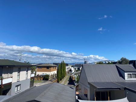 Mount Two Bedroom Apartment - Mt Maunganui - Photo 2