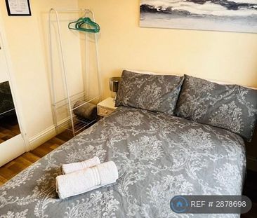 3 bedroom terraced house to rent - Photo 5