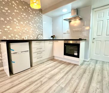 Grandtully Drive, Kelvindale, Glasgow, G12 0DP - Photo 3