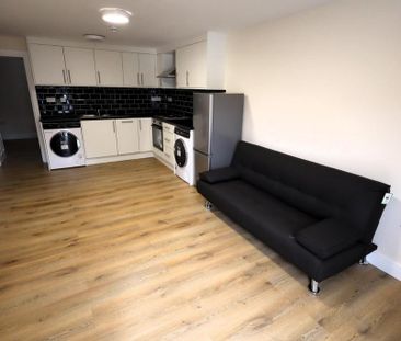 1 bedroom flat to rent - Photo 6