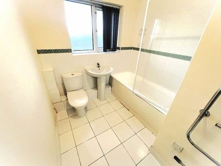 Plymouth Point, 1-3 Birch Lane, Manchester, Greater Manchester, M13 0NW - Photo 4