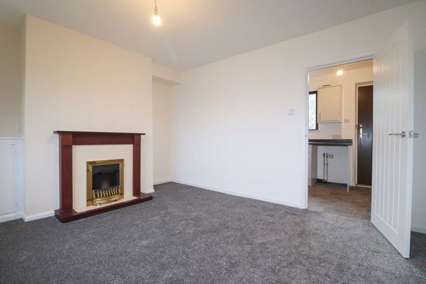 Terraced House in Henderson Road, Currock, Carlisle - Photo 1