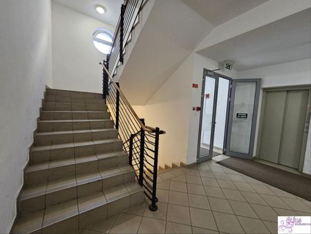 Kiadó jó állapotú lakás - Vác - Photo 2