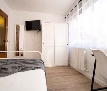 Calle de Luis Missón, Madrid, Community of Madrid 28039 - Photo 1