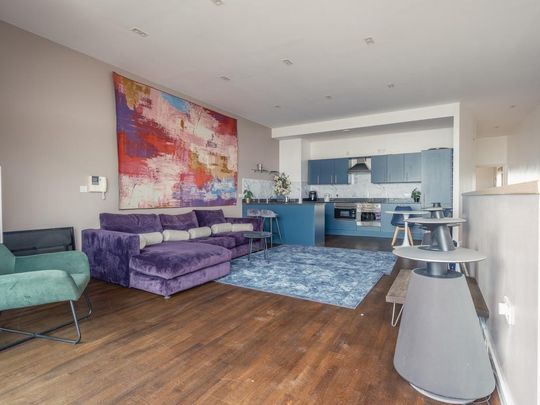 3 bedroom penthouse to rent - Photo 1