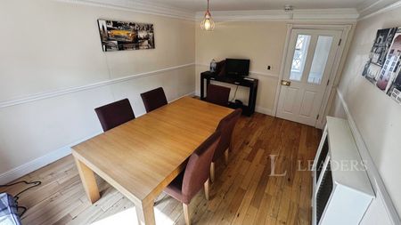 1 bedroom room to rent Large Ensuite Room - Wardown Crescent - Furnished - Bills Included - Photo 3