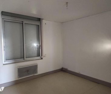 A LOUER - T2 -proximité de la gare direction LILLE et des commodité... - Photo 3