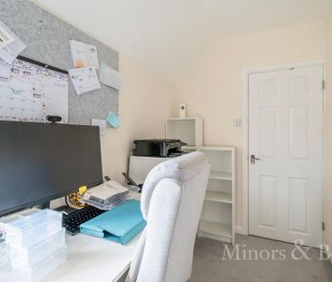 3 bedroom semi-detached house to rent - Photo 4