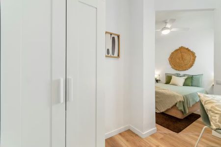 Carrer de Josep Estivill, Barcelona, Catalonia 08027 - Photo 3