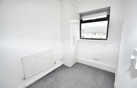 Leigh Road, Worsley, M28 - Photo 4