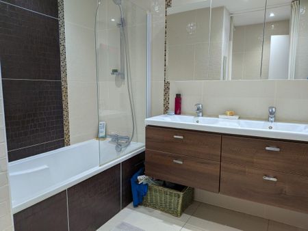 Location Appartement 4 pièces 90m² ANGERS 49100 - Photo 5