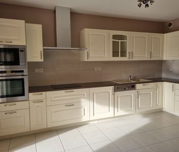 Location Appartement 3 pièces 66m² - Photo 4