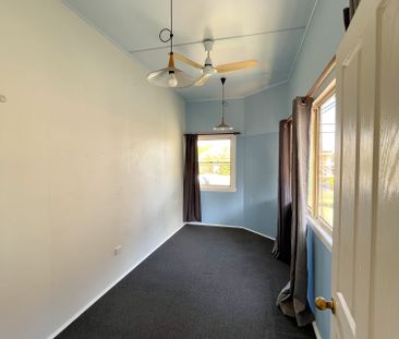 Family home in great location - Photo 6