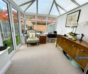 3 bedroom semi-detached house to rent - Photo 3