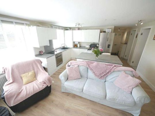 Nurseries Road, St Albans, AL4 - Photo 1