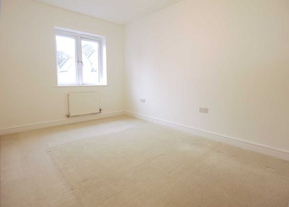 3 bedroom Three Bedroom House to rent - Photo 1