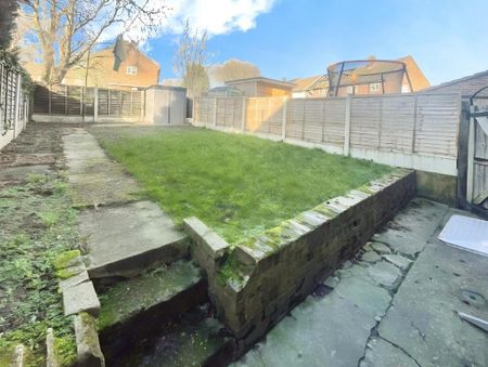 3 bedroom terraced house to rent - Photo 3