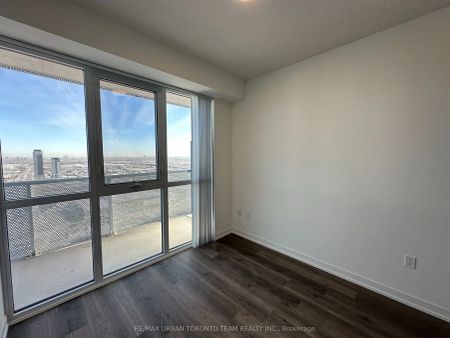 8 Interchange Way #4007 - Photo 4