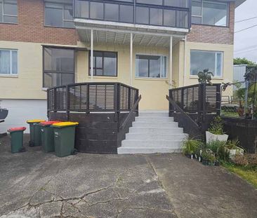 Spacious Family Home in Totara Vale ready for you - Photo 5