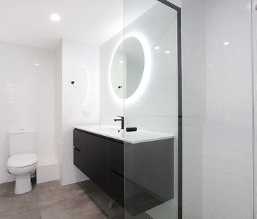 2502/3422 Surfers Paradise Boulevard, Surfers Paradise QLD 4217 - A... - Photo 5