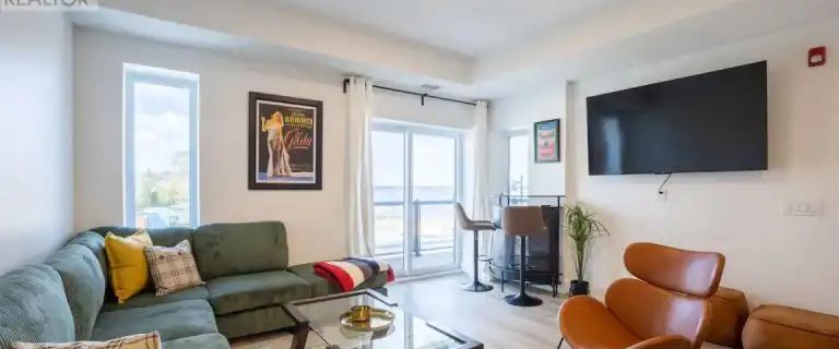 205 - 19B WEST STREET | 205 - 19B WEST STREET, Kawartha Lakes - Photo 1