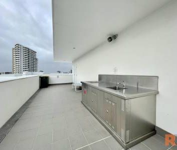 Modern 1x1 Apartment – City Convenience Meets Modern Luxury! - Photo 1