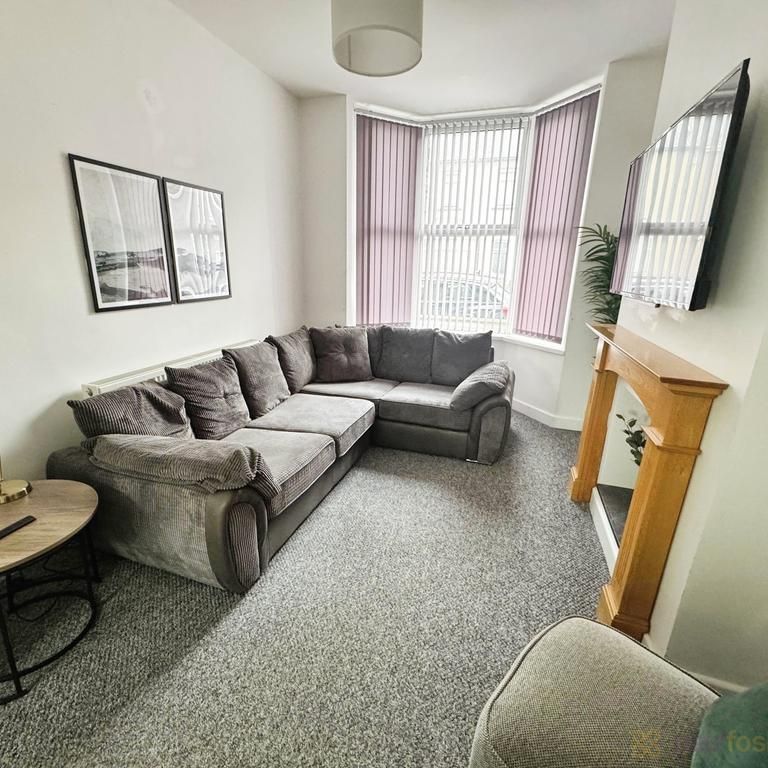 4 bedroom house to rent - Photo 1