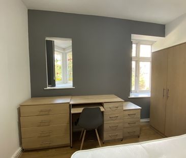 4 Bed - Flat 2, 106, Westcotes Drive, Leicester, - Photo 6