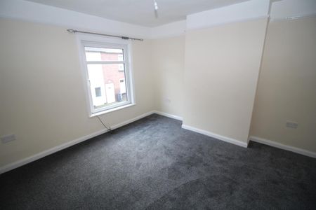 Queens Street, Cheadle, Staffordshire ST10 1BQ - Photo 5