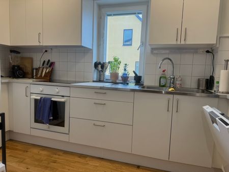 Ormbackavägen, Järfälla - Photo 2