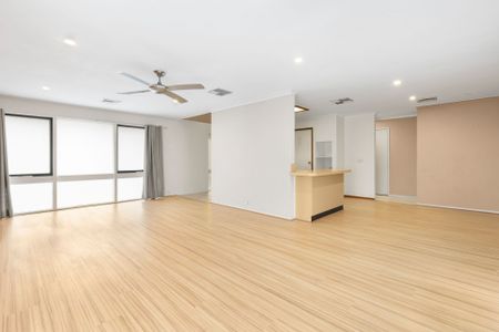 Convenient - Photo 2