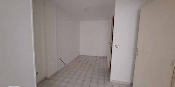 Location Appartement 1 pièce 32m² DIEPPE 76200 - Photo 3
